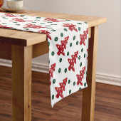 Craft Red Christmas Trees and Buttons Pattern Kurzer Tischläufer (Beispiel)