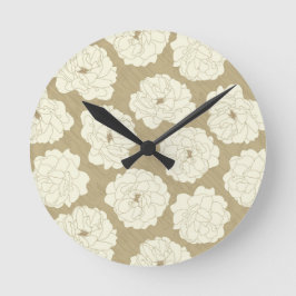 Cram Rose auf Golden Beige - nahtlos. Runde Wanduhr