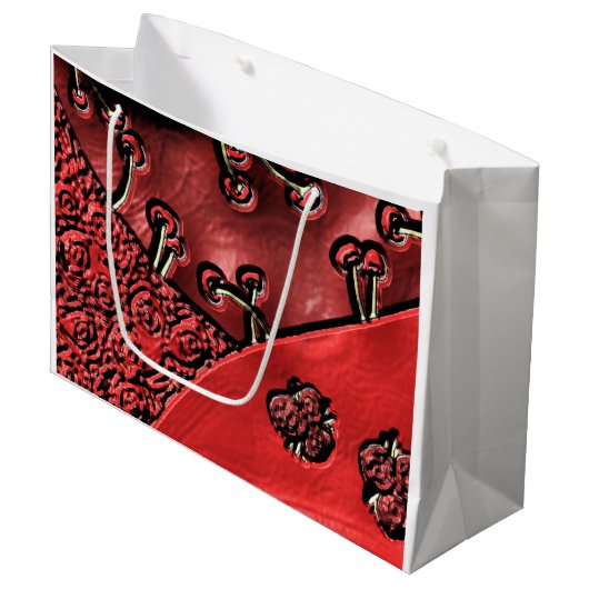 Cranberry Bazaar Große Geschenktüte (Vorderseite Schrägansicht)
