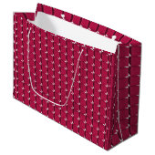 Cranberry Cubes Große Geschenktüte (Vorderseite Schrägansicht)