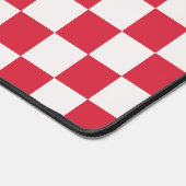 Cranberry fizz checkerboard pattern schreibtischunterlage (Ecke)