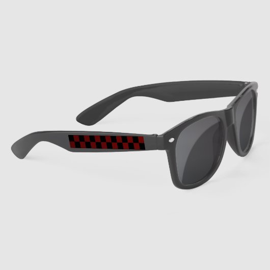 Cranberry Red and Black Checkerboard Pattern (Rechts)