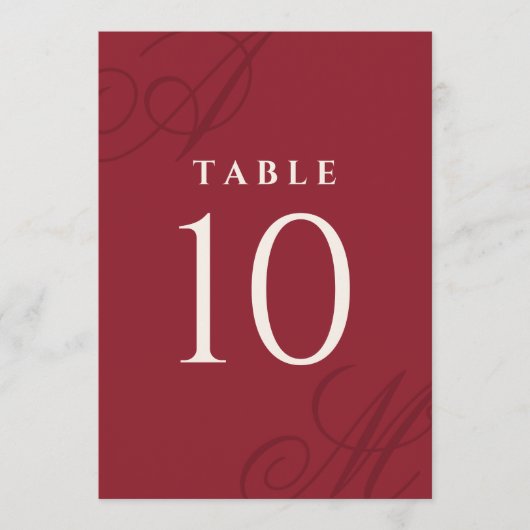 Cranberry Red Elegant Monogram Tischnummern (Vorderseite)