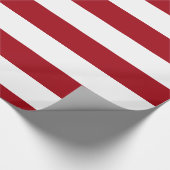 Cranberry Red, White XL Streifen Muster Geschenkpapier (Ecke)