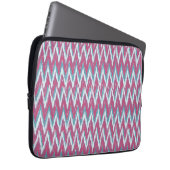 Cranberry und Aquamarines iKat ZigZag Muster Laptopschutzhülle (Vorne Rechts)