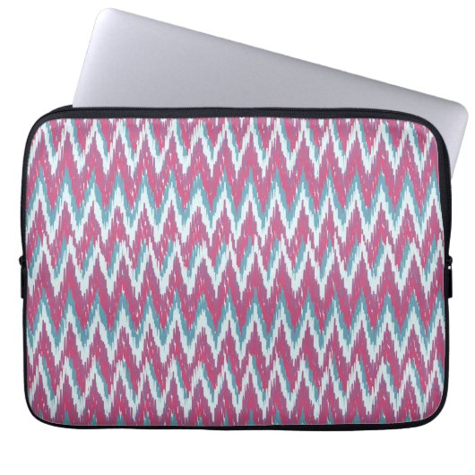 Cranberry und Aquamarines iKat ZigZag Muster Laptopschutzhülle (Vorderseite)