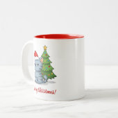Cranky Grey Tabby Cat Red Hat Christmas Tree Zweifarbige Tasse (Vorderseite Links)