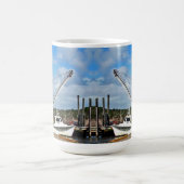 Craps gestapelt und fertig kaffeetasse (Mittel)