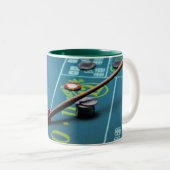 Craps Table-Tasse Zweifarbige Tasse (VorderseiteRechts)