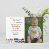 Crayon Künstler macht 2-Kind Foto Geburtstag Einladung (Stehend Vorderseite)