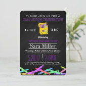 Crayon Teacher Abschluss Einladung (Stehend Vorderseite)