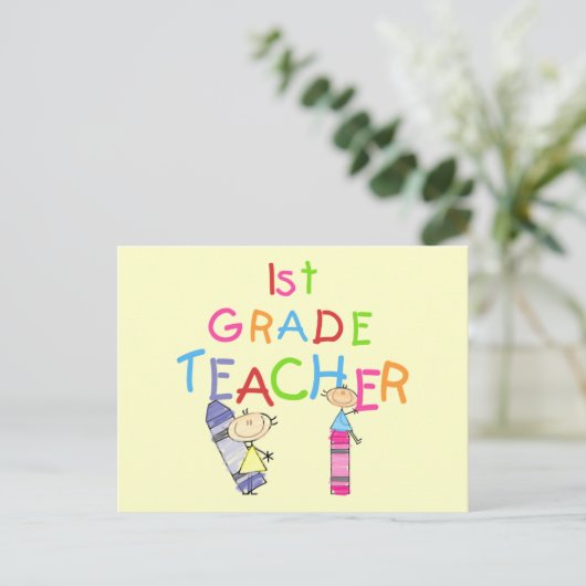 Crayons 1st Grade Teacher Tshirts und Geschenke Postkarte (Stehend Vorderseite)
