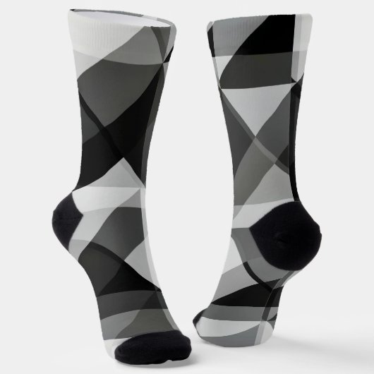 Crazy Abstrakte Raute Socken in Schwarz und Grau (Gewinkelt)