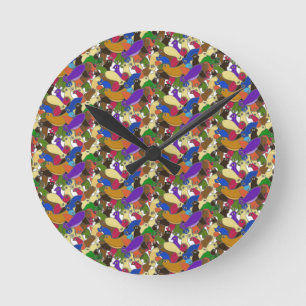 Crazy Cross Eyed Planarian Worms all over design Runde Wanduhr