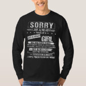Crazy Girl, die sie im Mai Geboren war T-Shirt (Vorderseite)