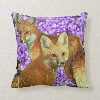 Crazy Like a Fox in Lilacs Kissen