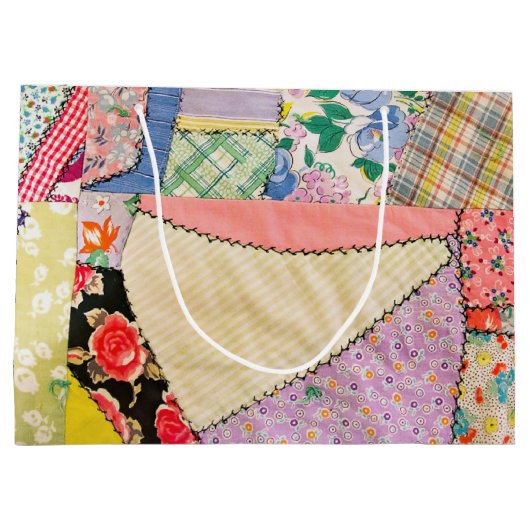 Crazy Patchwork Quilt mit Zigzag Stitching Große Geschenktüte (Rückseite)