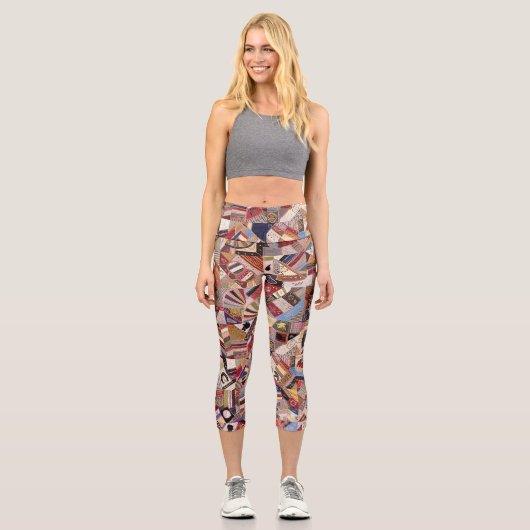Crazy Quilt Design Capri Leggings (Vorderseite)