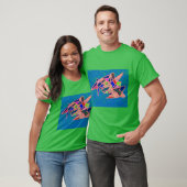 Crazy rosa und blaue Muster auf grün T-Shirt (Unisex)