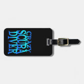 Crazy Scuba Diver Gepäckanhänger (Vorderseite horizontal)