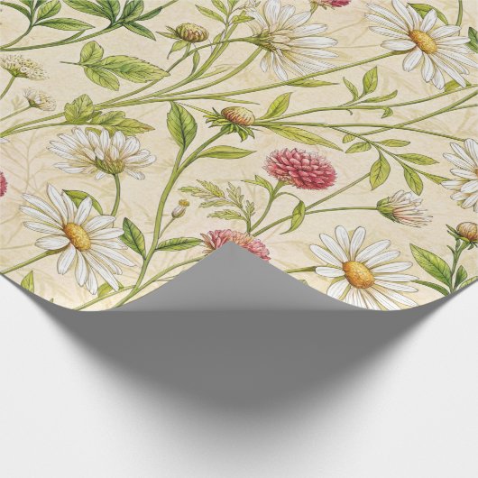 Cream Boho Meadow with Daisies and Clover Geschenkpapier (Ecke)
