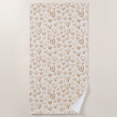 Cream Brown Hearts Valentine's Day Strandtuch (Vorderseite)