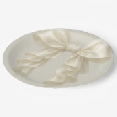 Cream Cascade Ruffle Bow Classy Posh Pappteller (Schrägansicht)
