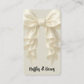 Cream Cascade Ruffle Bow Elegant Posh Boutique QR Visitenkarte (Vorderseite)