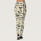 Cream Denim Grunge Patchwork mit Fledermäusen (2) Leggings (Rückseite)