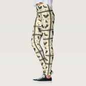 Cream Denim Grunge Patchwork mit Fledermäusen (2) Leggings (Links)