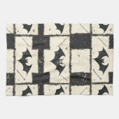 Cream Denim Grunge Patchwork mit Fledermäusen (3) Geschirrtuch (Horizontal)