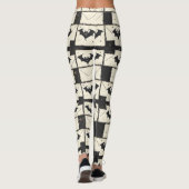 Cream Denim Grunge Patchwork mit Fledermäusen (3) Leggings (Rückseite)