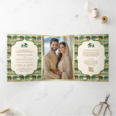 Cream Emerald Green Gold Elephant Indian Wedding Dreifach Gefaltete Einladung (Innenseite)