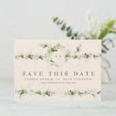 Cream Eucalyptus Wreath Monogram Wedding Foto Save The Date (Stehend Vorderseite)