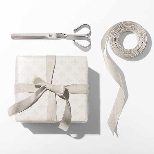 Cream Fleur-de-Lis Geschenkpapier