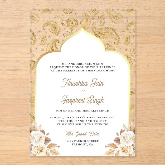 Cream Gold Paisley Floral Indian Wedding Acryleinladungen (Vorderseite)
