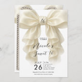 Cream Ruffle Cascade Bow Elegant Sweet 16 Party Einladung (Vorne/Hinten)