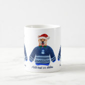 Cream Shiba Inu Holiday Tragend Ugly Sweater Xmas Kaffeetasse (Mittel)