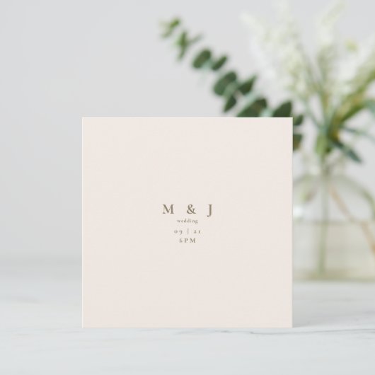 Cream Sleek & Simple Modern Square Wedding Einladung (Stehend Vorderseite)