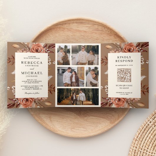Cream Terracotta Floral QR Code Beige Tan Wedding Dreifach Gefaltete Einladung