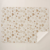 Cream- und braune Herzen Valentinstag Sherpadecke (Vorderseite (Horizontal))