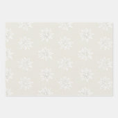Cream White Winter Snowflakes Trees Christmas Geschenkpapier Set (Vorderseite 2)