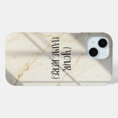 Creamy Marble Monogram Barely There iPhone 15 Case (Rückseite (Horizontal))