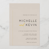 Creamy Neutrals Gold Detail Hochzeit Folieneinladung (Vorderseite)