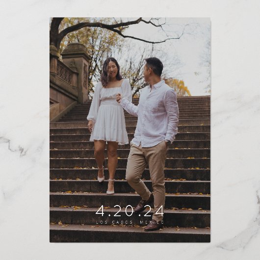 Creamy Neutrals Gold Detail Hochzeit Folieneinladung (Rückseite)