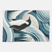 Creamy Sky Blue Pinguin im Eiswinterwald Geschirrtuch (Horizontal)