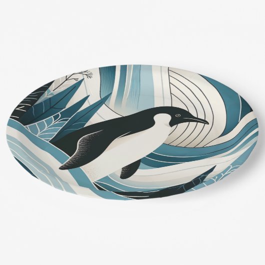 Creamy Sky Blue Pinguin im Eiswinterwald Pappteller (Schrägansicht)