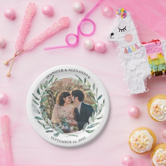 Create your own bride and groom photo wedding pappteller (Party)