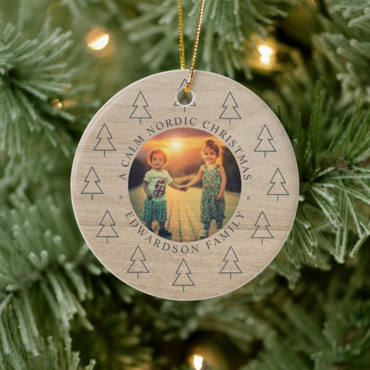Create your own nordic family photo christmas keramik ornament (Baum)