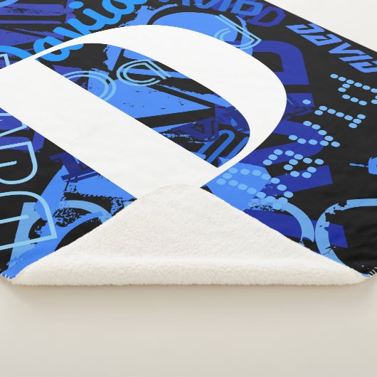 Creative Blue Monogram Sherpadecke (3/4)